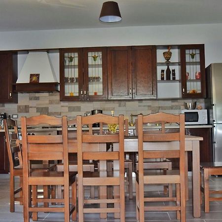 Heaven Guesthouse Corbeni Esterno foto