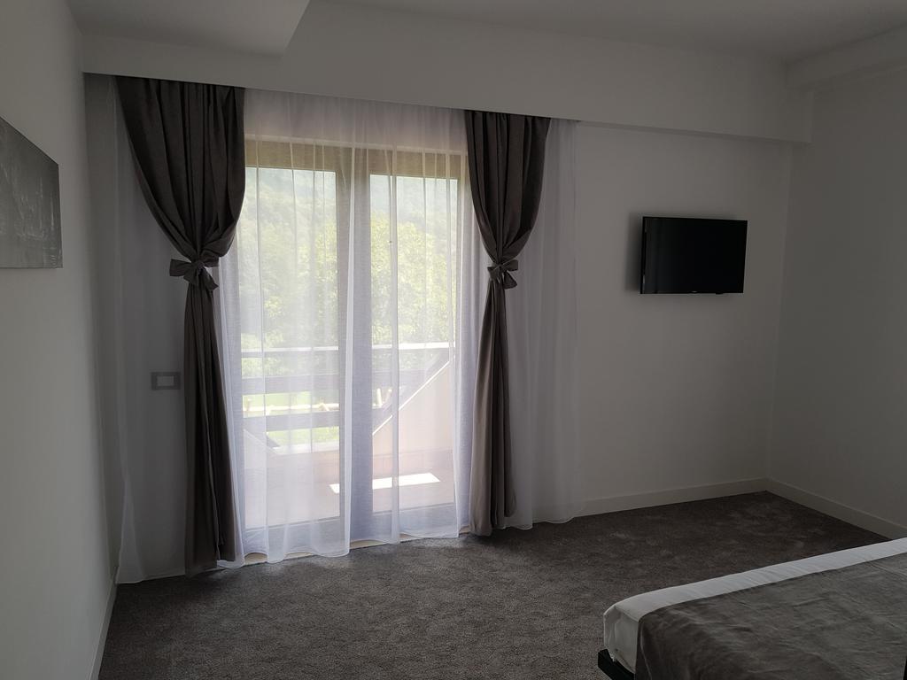 Heaven Guesthouse Corbeni Esterno foto