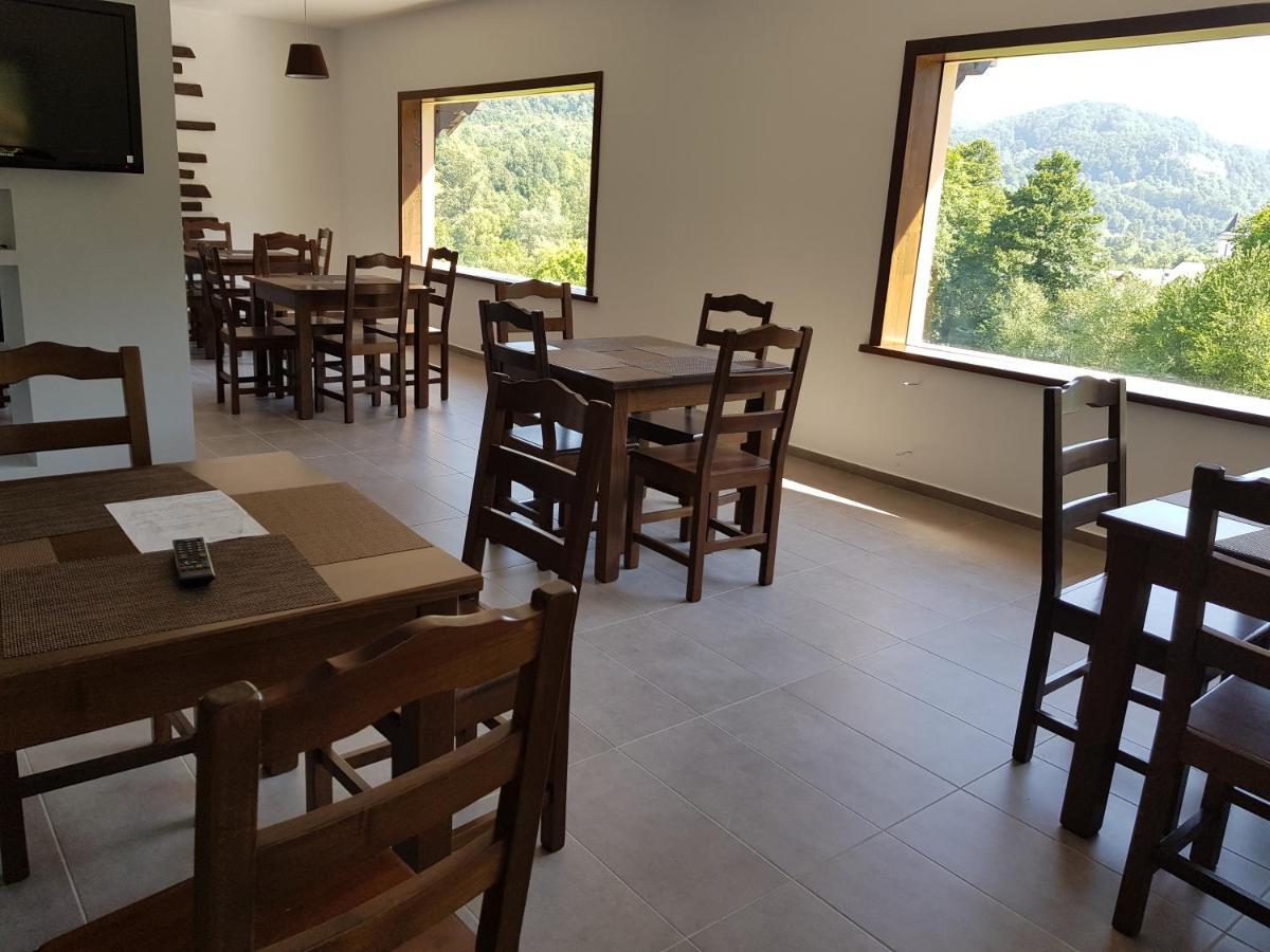 Heaven Guesthouse Corbeni Esterno foto