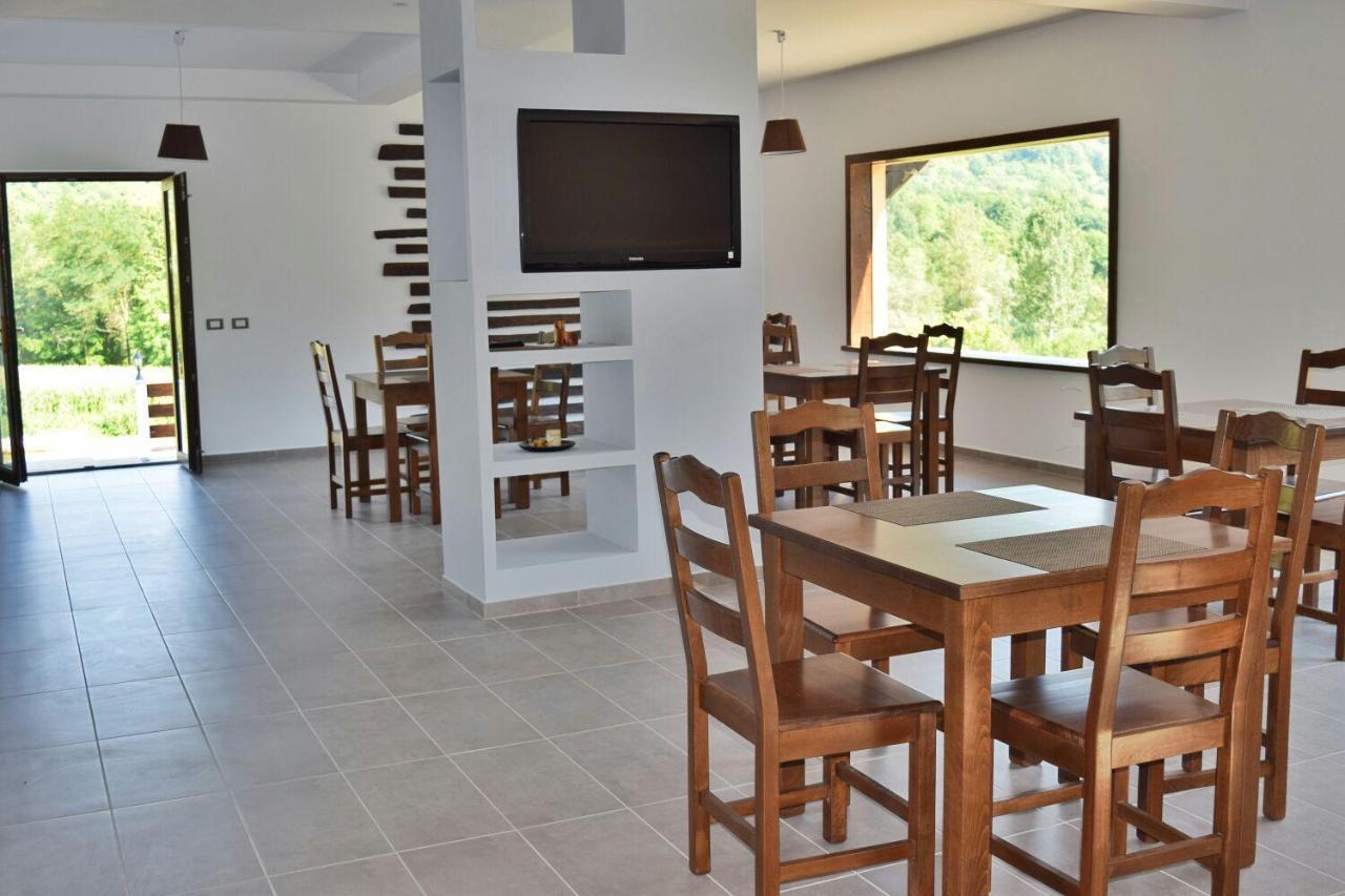 Heaven Guesthouse Corbeni Esterno foto